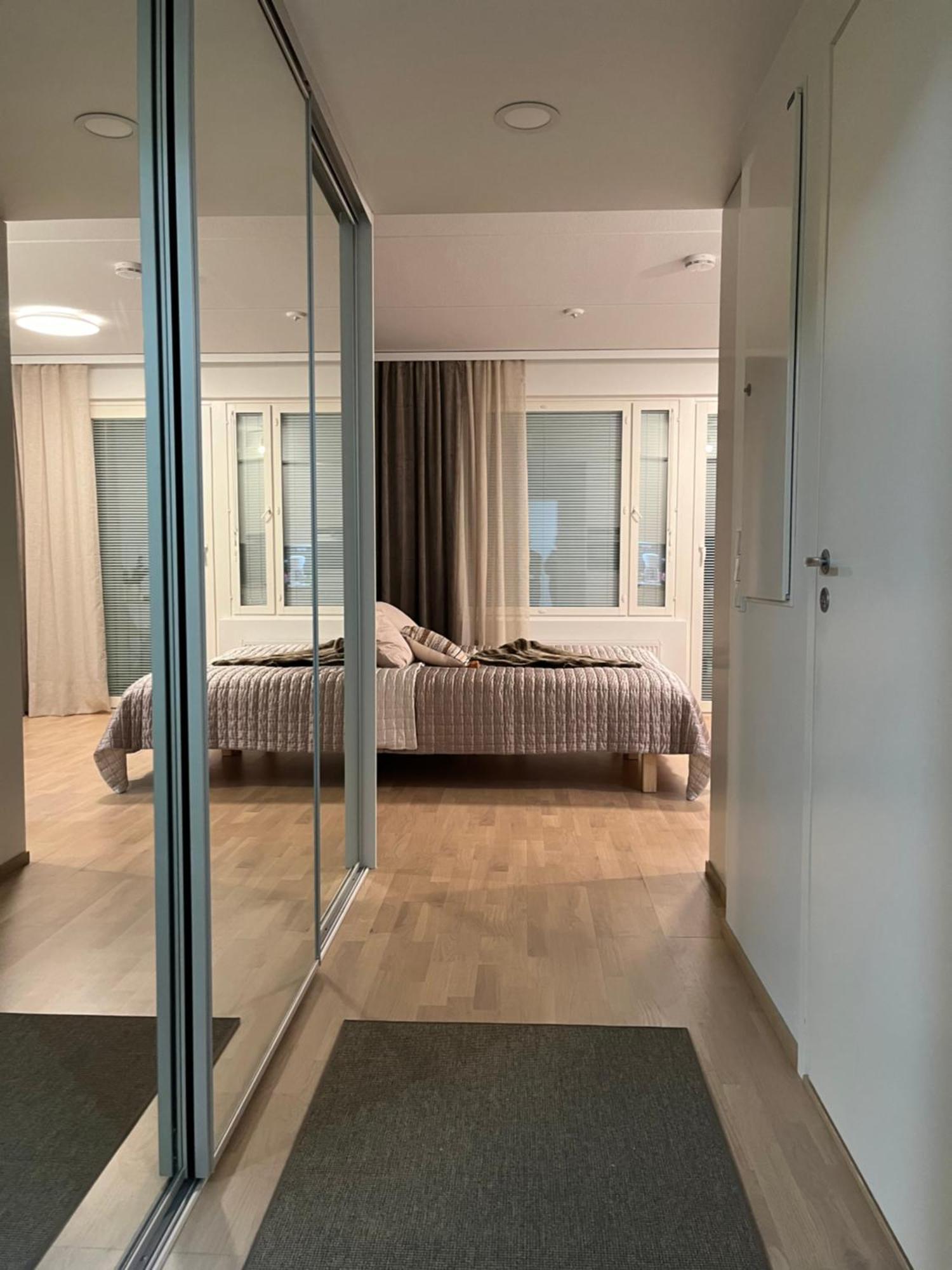 Studio Vip - Close To Airport And Tikkurila Train Station Vantaa Esterno foto